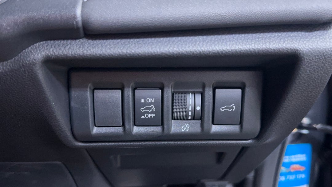 2022 Subaru Outback Awd Touring, Automatic, 11488 km, Utility Switches/Buttons