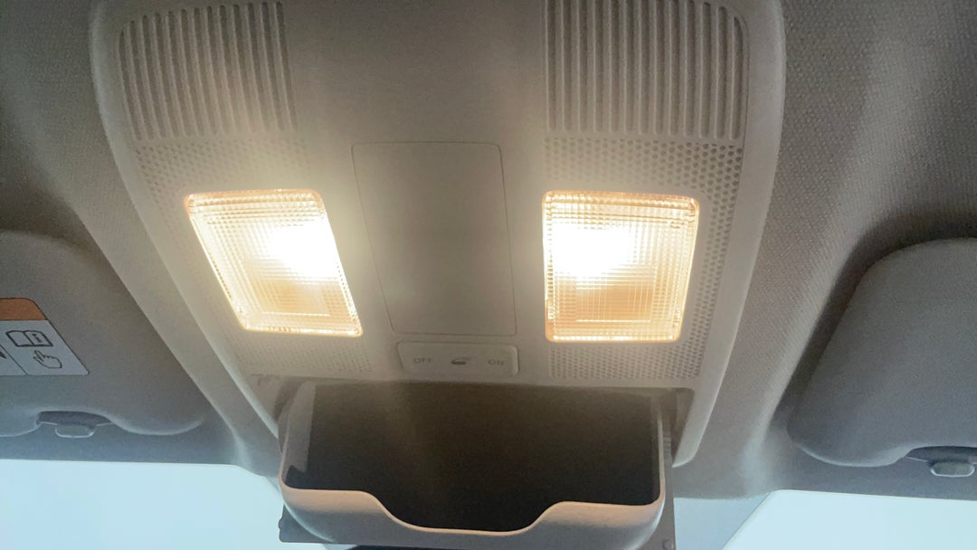 On-Roof Controls/Sunglass holder