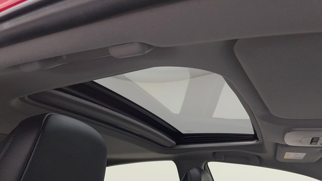 Interior Sunroof/Moonroof