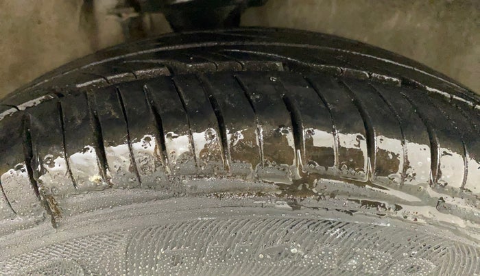 2018 Maruti Alto 800 LXI, CNG, Manual, 59,804 km, Right Front Tyre Tread
