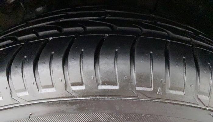 2018 Hyundai Creta 1.6 SX PLUS AUTO PETROL, Petrol, Automatic, 31,593 km, Left Front Tyre Tread