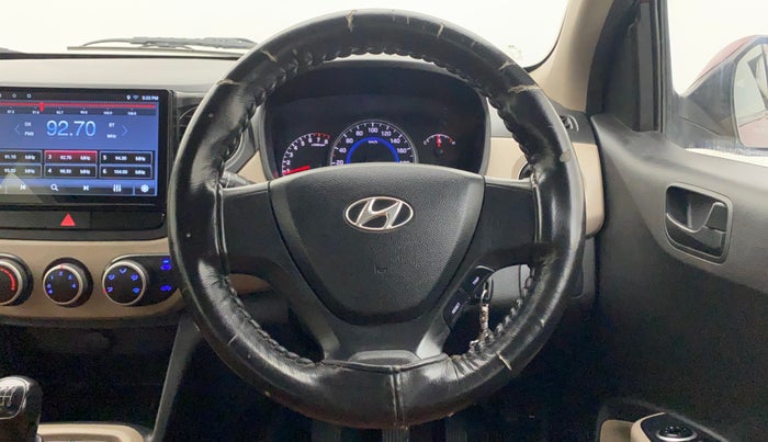 2014 Hyundai Grand i10 MAGNA 1.2 KAPPA VTVT, Petrol, Manual, 1,18,934 km, Steering Wheel Close Up