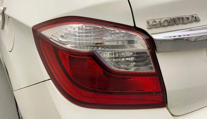 2016 Honda Amaze 1.2L I-VTEC SX, Petrol, Manual, 69,935 km, Left tail light - Minor scratches