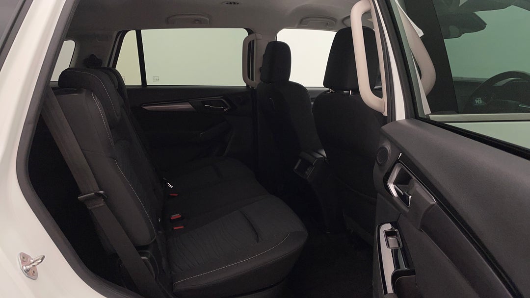 2021 Isuzu MU-X Ls-u (4x2), Automatic, 54835 km, Right Side Rear Door Cabin View