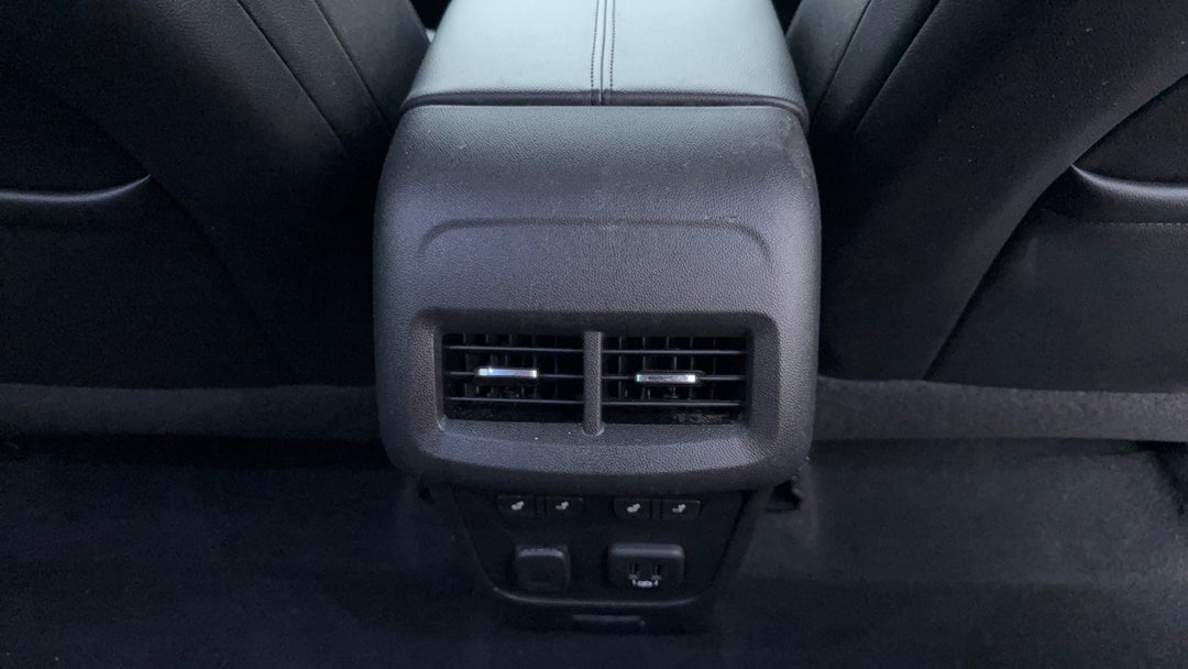 Rear A/C Vent
