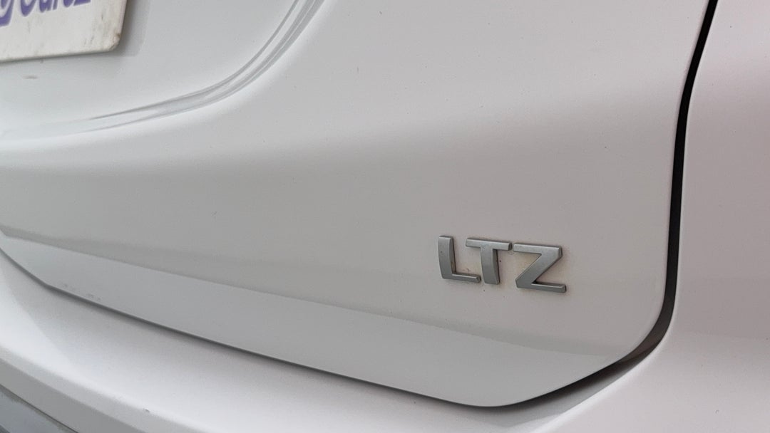 Badge (Boot Right Side)