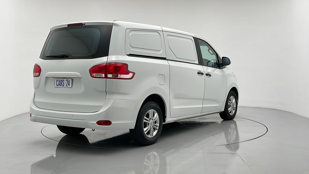 Right Back Diagonal (45- Degree) View