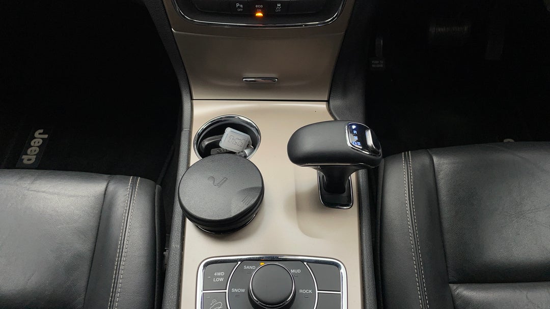 2013 Jeep Grand Cherokee Limited (4x4), Automatic, 89584 km, Gear Lever 