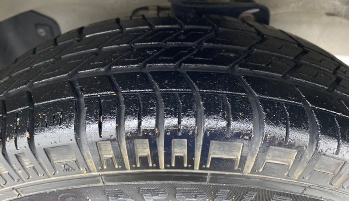 2019 Maruti Eeco 5 STR WITH AC PLUSHTR, Petrol, Manual, 12,258 km, Right Front Tyre Tread