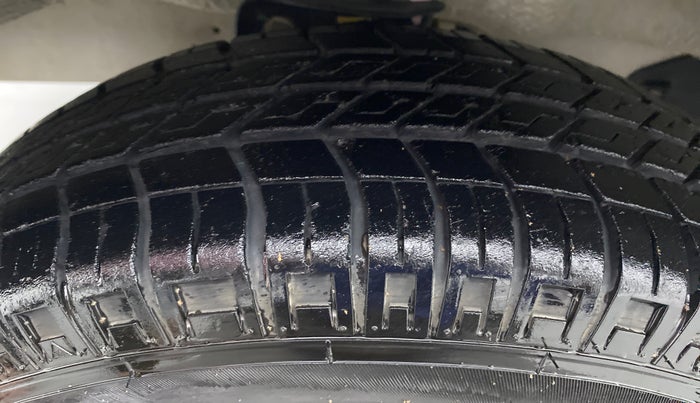 2019 Maruti Eeco 5 STR WITH AC PLUSHTR, Petrol, Manual, 12,258 km, Left Front Tyre Tread