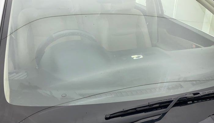 2015 Maruti Ciaz ZXI AT, Petrol, Automatic, 85,437 km, Front windshield - Minor spot on windshield