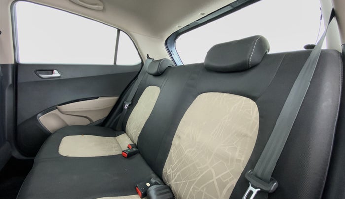 2015 Hyundai Grand i10 ASTA 1.2 AT VTVT, Petrol, Automatic, 44,786 km, Right Side Rear Door Cabin