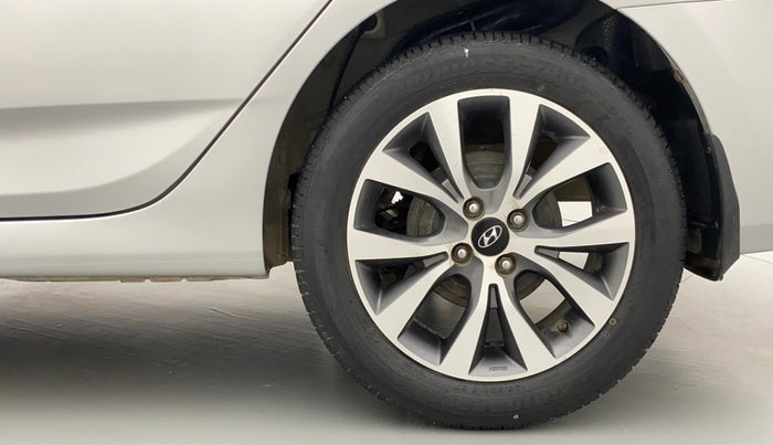 2015 Hyundai Verna FLUIDIC 1.6 VTVT S (O)  MT, Petrol, Manual, 62,858 km, Left Rear Wheel