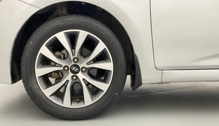 2015 Hyundai Verna FLUIDIC 1.6 VTVT S (O)  MT, Petrol, Manual, 62,858 km, Left Front Wheel