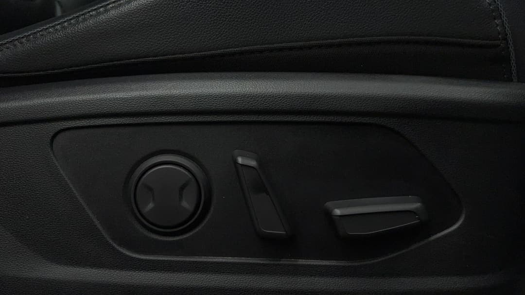 2023 Hyundai Tucson Elite (AWD), Automatic, 46291 km, Drivers Side Adjustment Panel