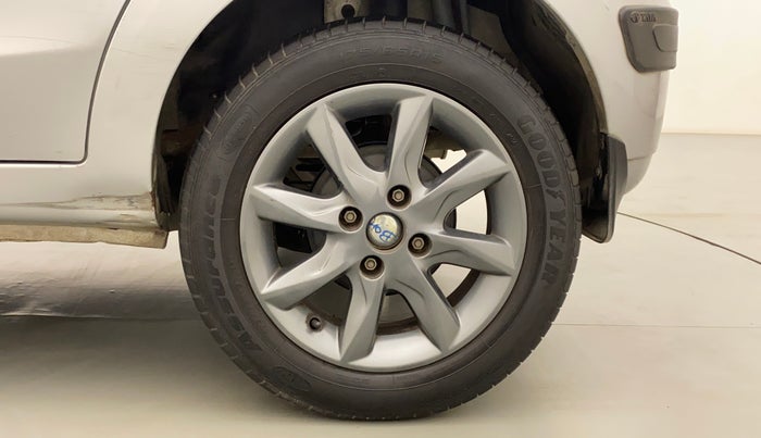 2015 Tata Bolt XT REVOTRON, Petrol, Manual, 28,293 km, Left Rear Wheel