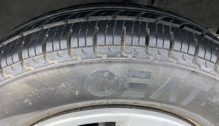 2018 Renault Kwid CLIMBER 1.0, Petrol, Manual, 21,409 km, Left Rear Tyre Tread