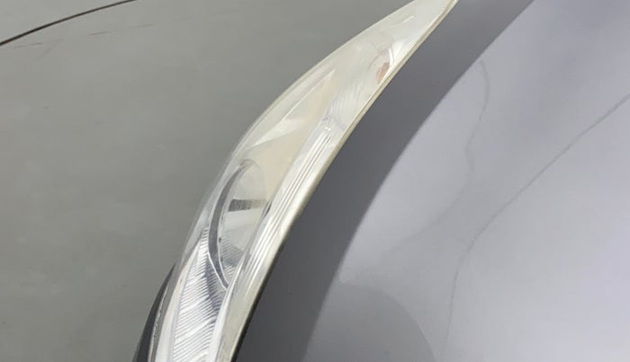 2013 Maruti Swift VXI, Petrol, Manual, 69,687 km, Right headlight - Faded
