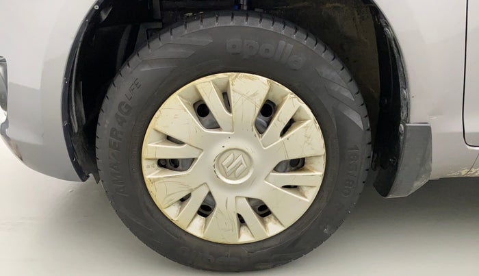 2013 Maruti Swift VXI, Petrol, Manual, 69,687 km, Left Front Wheel