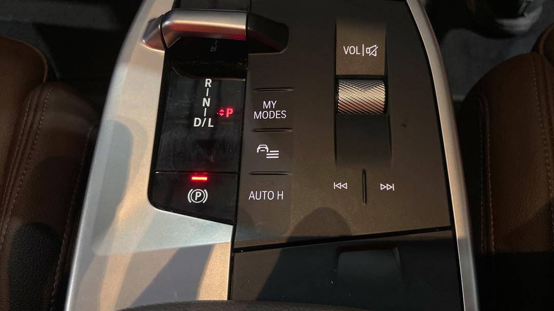 2023 BMW X1 sDrive18i, Automatic, 25512 km, Handbrake