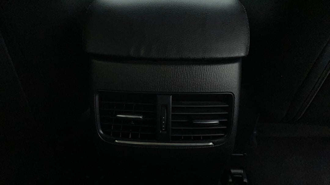 2018 Mazda 6 Sport, Automatic, 80558 km, Rear A/C Vent