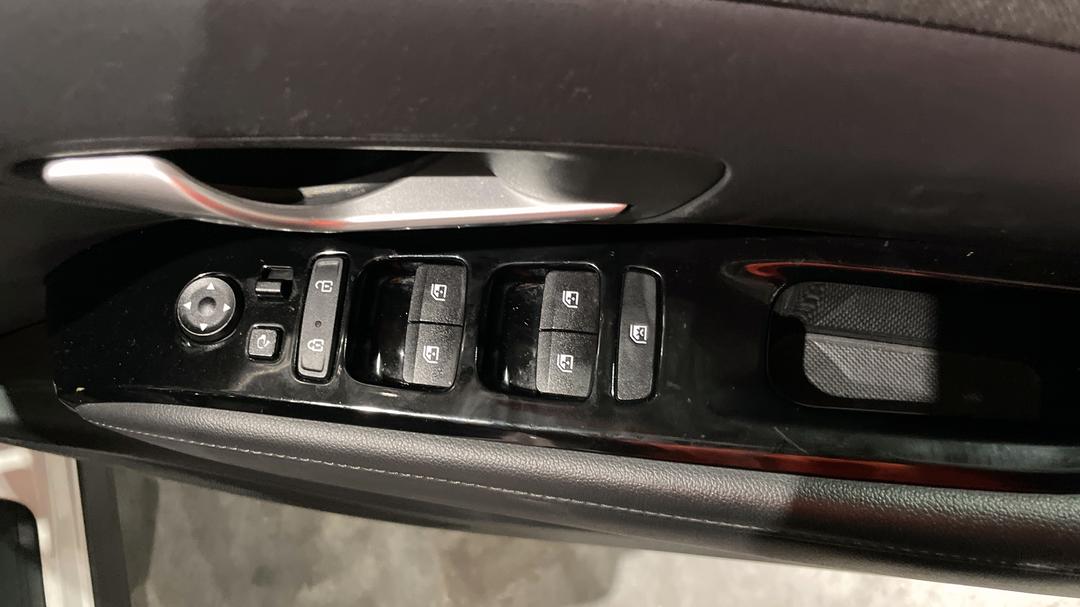 2022 Hyundai Tucson Elite (AWD), Automatic, 52718 km, Drivers Side Door Panel Controls