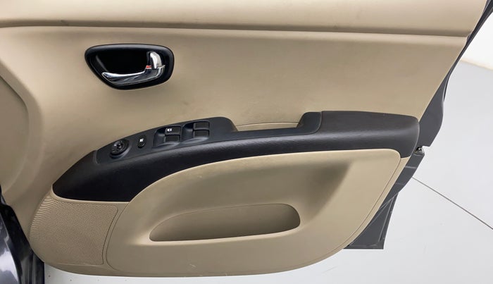 2012 Hyundai i10 SPORTZ 1.2 KAPPA2, Petrol, Manual, 66,572 km, Driver Side Door Panels Control