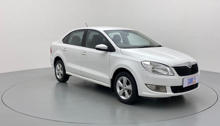 2016 Skoda Rapid 1.5 TDI AT AMBITION, Diesel, Automatic, 84,221 km, Right Front Diagonal