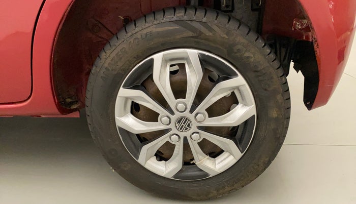 2011 Toyota Etios Liva G, Petrol, Manual, 77,595 km, Left Rear Wheel