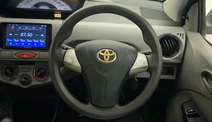2011 Toyota Etios Liva G, Petrol, Manual, 77,595 km, Steering Wheel Close Up