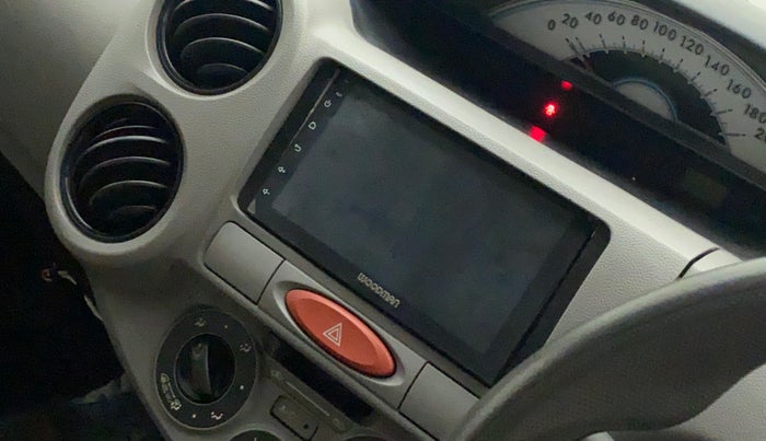 2011 Toyota Etios Liva G, Petrol, Manual, 77,595 km, Infotainment system - Parking sensor not working