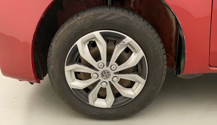 2011 Toyota Etios Liva G, Petrol, Manual, 77,595 km, Left Front Wheel