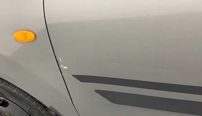 2016 Datsun Redi Go S, Petrol, Manual, 42,127 km, Front passenger door - Minor scratches