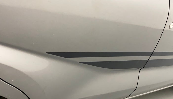 2016 Datsun Redi Go S, Petrol, Manual, 42,127 km, Right rear door - Graphic sticker