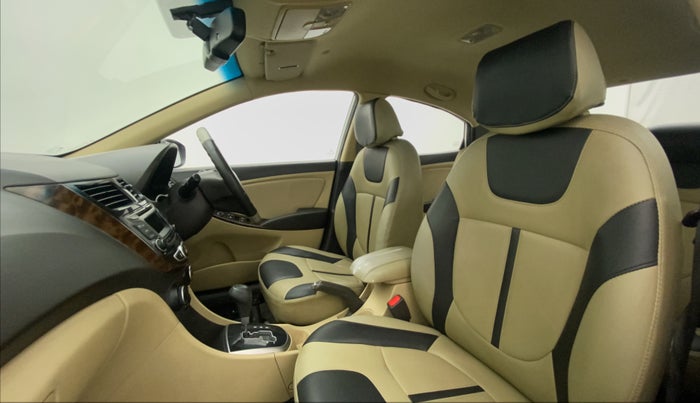 2017 Hyundai Verna 1.6 VTVT S AT, Petrol, Automatic, 57,376 km, Right Side Front Door Cabin