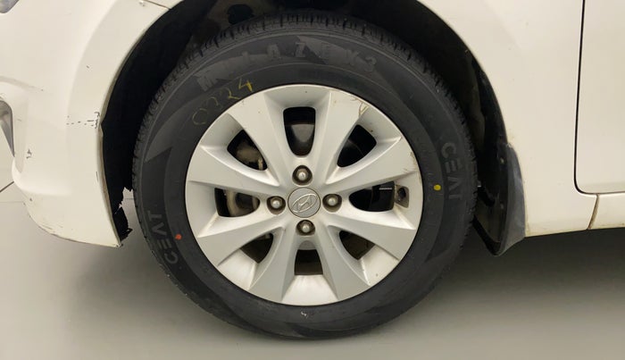 2017 Hyundai Verna 1.6 VTVT S AT, Petrol, Automatic, 57,376 km, Left Front Wheel