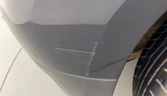 2015 Renault Duster RXE PETROL, Petrol, Manual, 67,363 km, Front bumper - Minor scratches