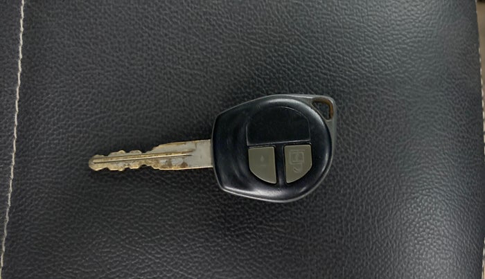 2012 Maruti Swift VDI, Diesel, Manual, 1,14,919 km, Lock system - Remote key not functional