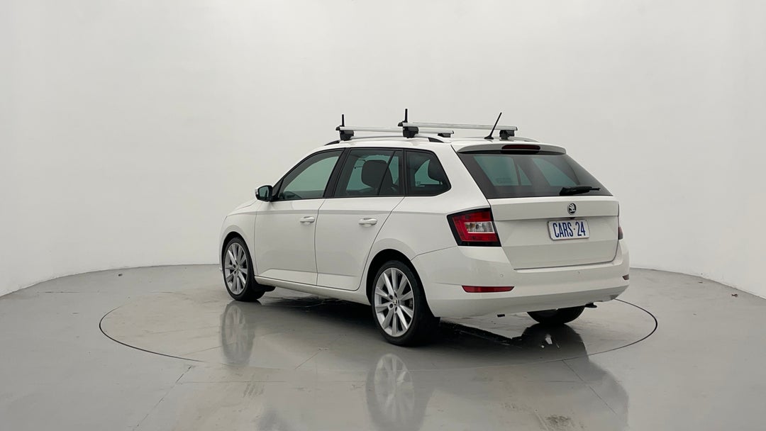 Left Back Diagonal (45- Degree) View