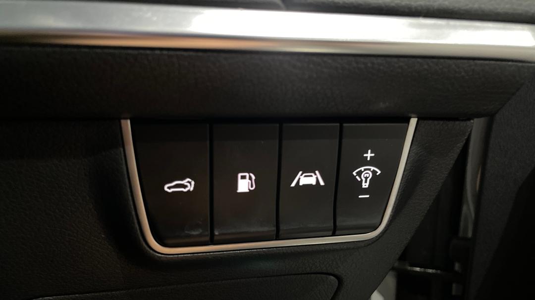 2020 Kia Stinger Gt (black Leather), Automatic, 60993 km, Utility Switches/Buttons
