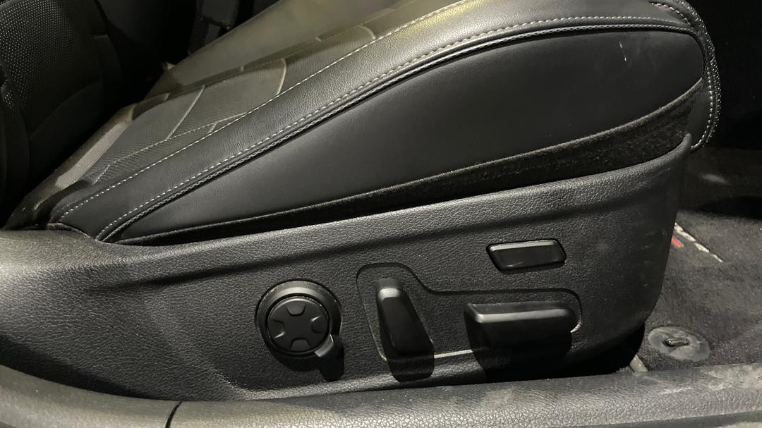 2020 Kia Stinger Gt (black Leather), Automatic, 60993 km, Drivers Side Adjustment Panel