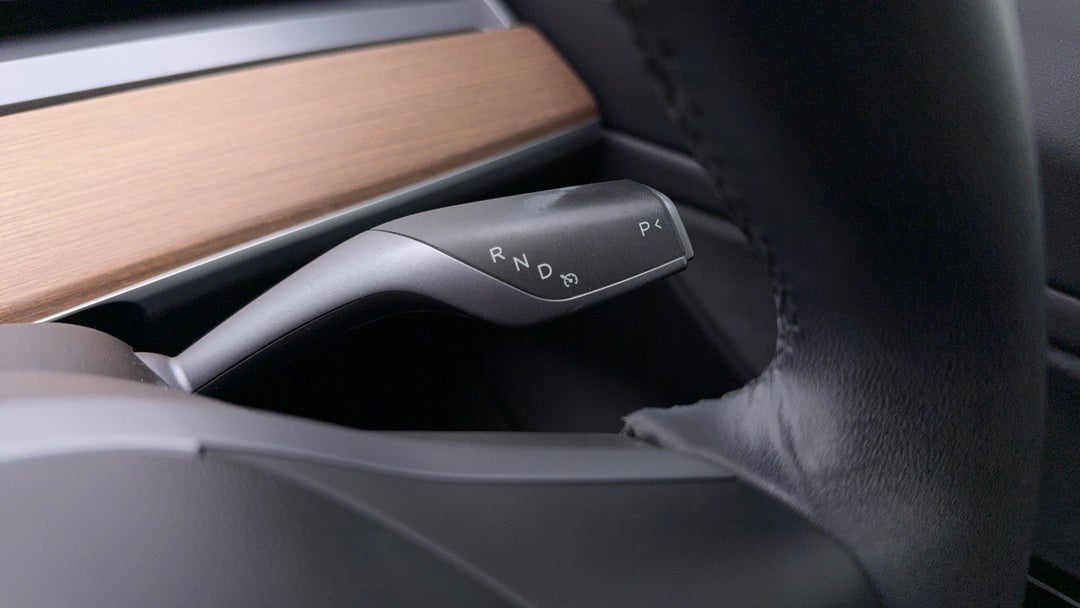 2019 Tesla Model 3 Long Range AWD, Automatic, 56203 km, Gear Lever 