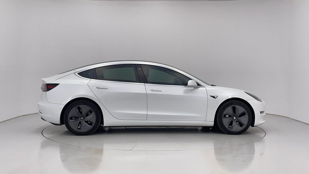 2019 Tesla Model 3 Long Range AWD, Automatic, 56203 km, Right Side View