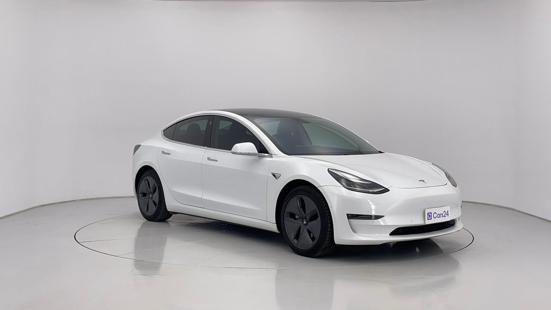 2019 Tesla Model 3 Long Range AWD, Automatic, 56203 km, Right Front Diagonal (45- Degree) View