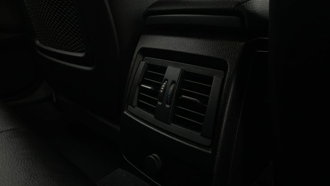 Rear A/C Vent