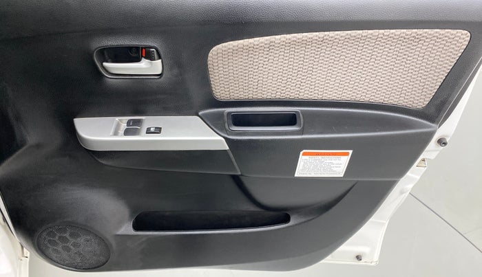 2016 Maruti Wagon R 1.0 LXI CNG, CNG, Manual, 17,428 km, Driver Side Door Panels Control
