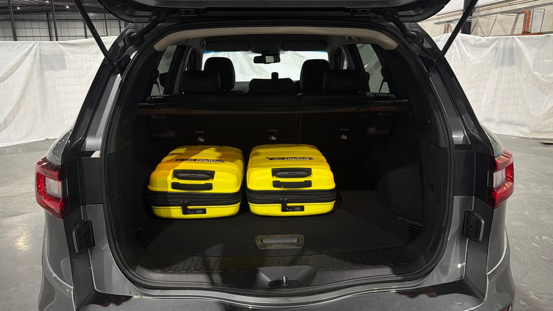 2020 Renault Koleos Black Edition, Automatic, 59183 km, Boot Inside View with Luggage