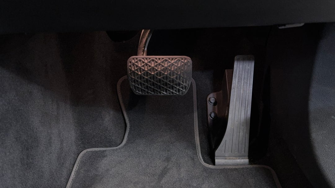 Pedals and Footmat