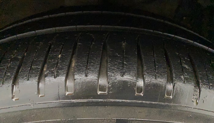 2017 Maruti Ertiga ZDI + SHVS, Diesel, Manual, 44,741 km, Left Rear Tyre Tread