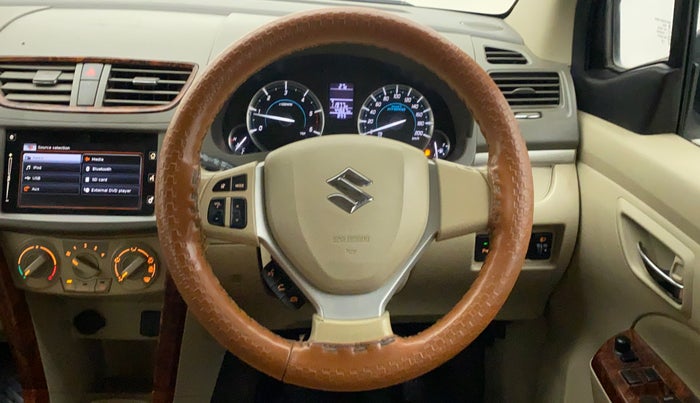 2017 Maruti Ertiga ZDI + SHVS, Diesel, Manual, 44,741 km, Steering Wheel Close Up